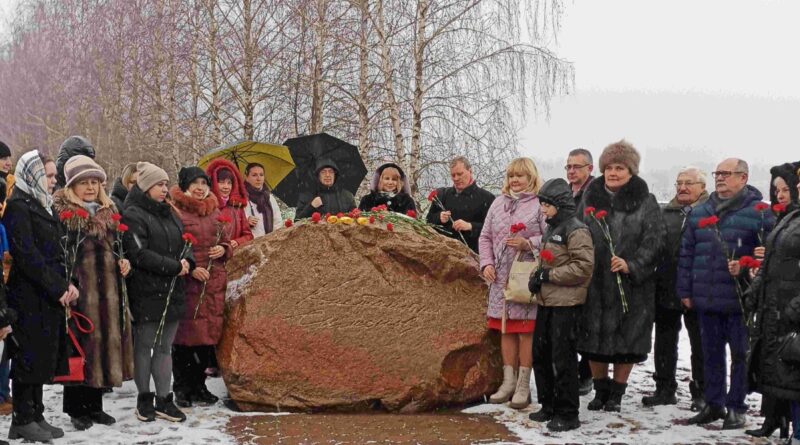 У Симоновского камня на Буйничском поле. Могилёв, Белоруссия